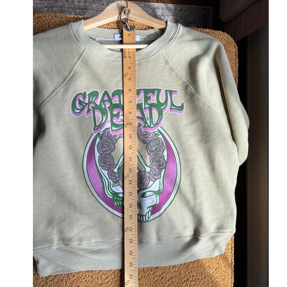 NWT Daydreamer Grateful Dead Skull & Roses Graphic Raglan Sweatshirt Boho Hippie - Picture 9 of 10